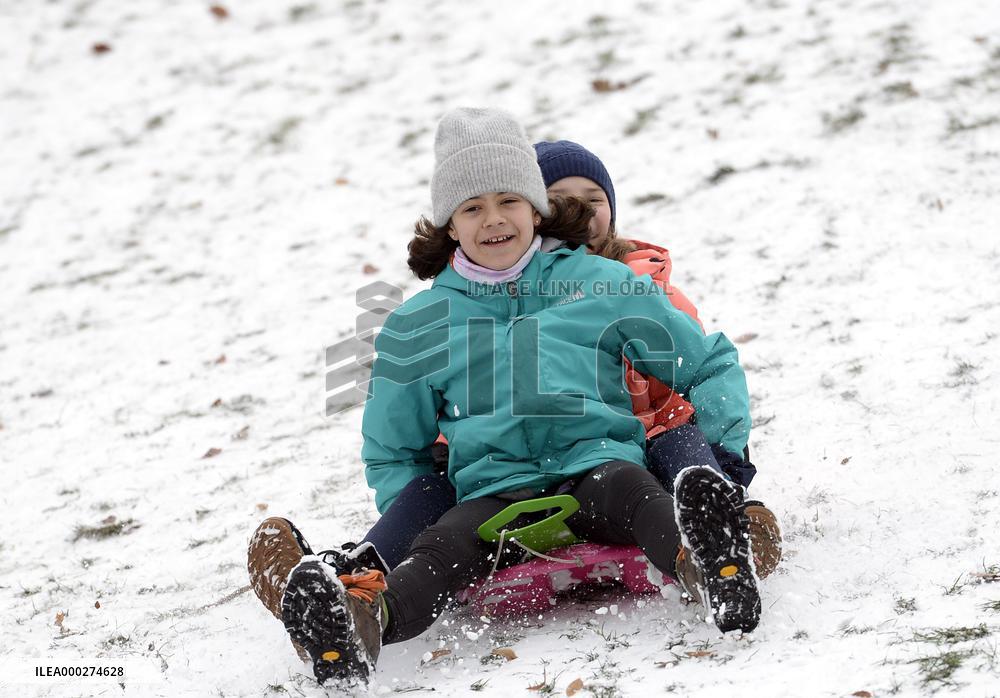 children sledding, child, sled