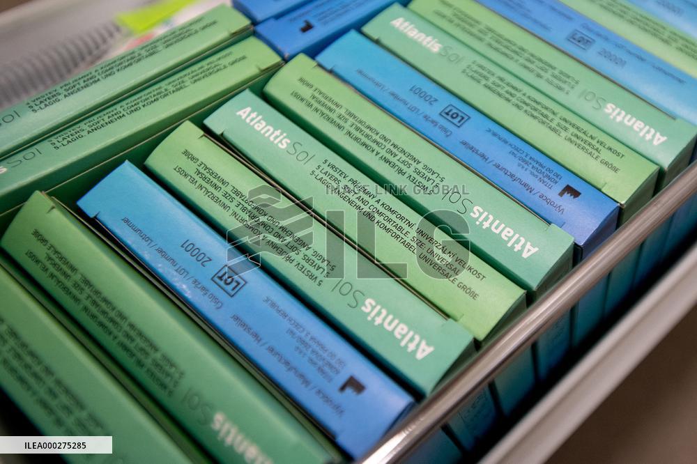 packaged respirators of FFP2 category, pharmacy