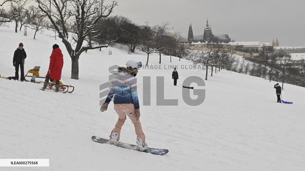 Prague, winter, snow, weather, people