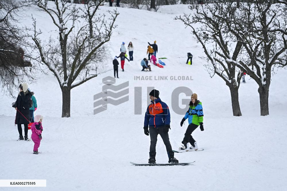 Prague, winter, snow, weather, people
