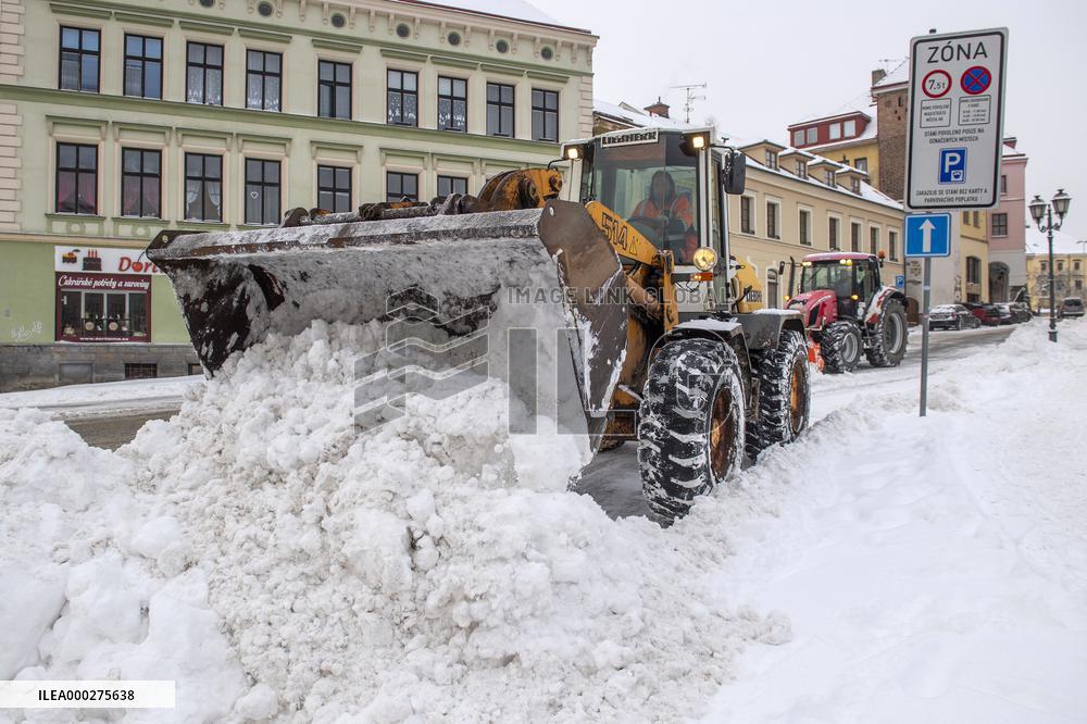 snow, weather, winter, town, Hradec Kralove