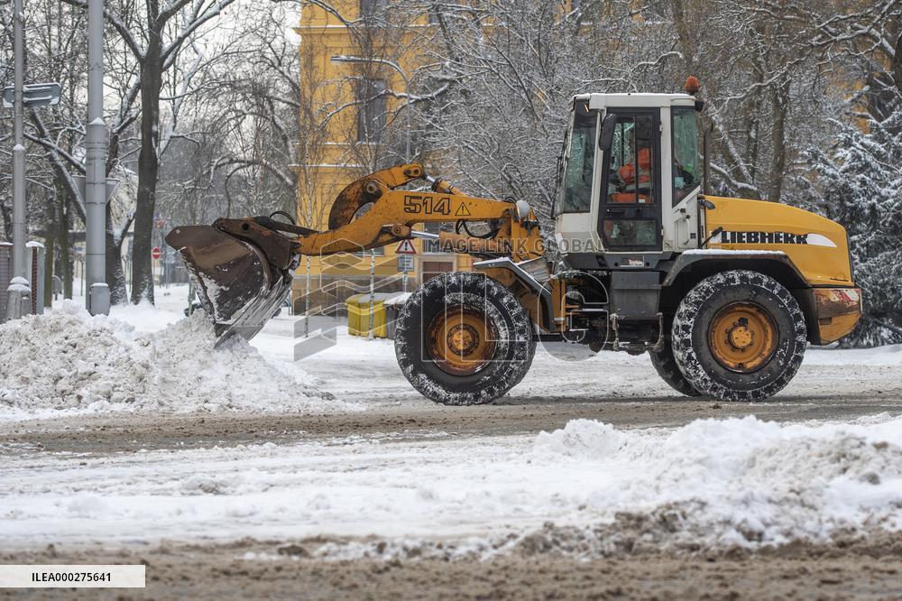 snow, weather, winter, town, Hradec Kralove