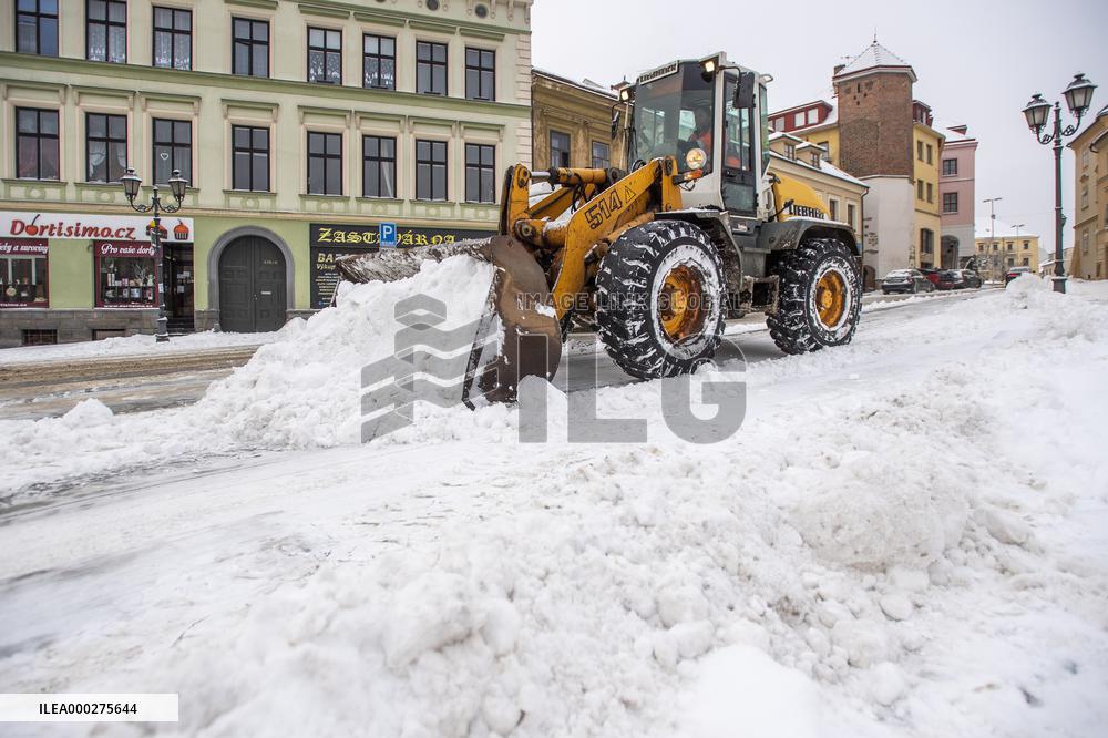 snow, weather, winter, town, Hradec Kralove