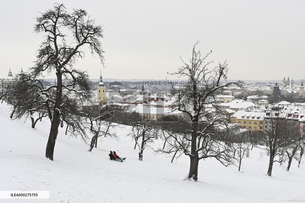 Prague, winter, snow, weather, people