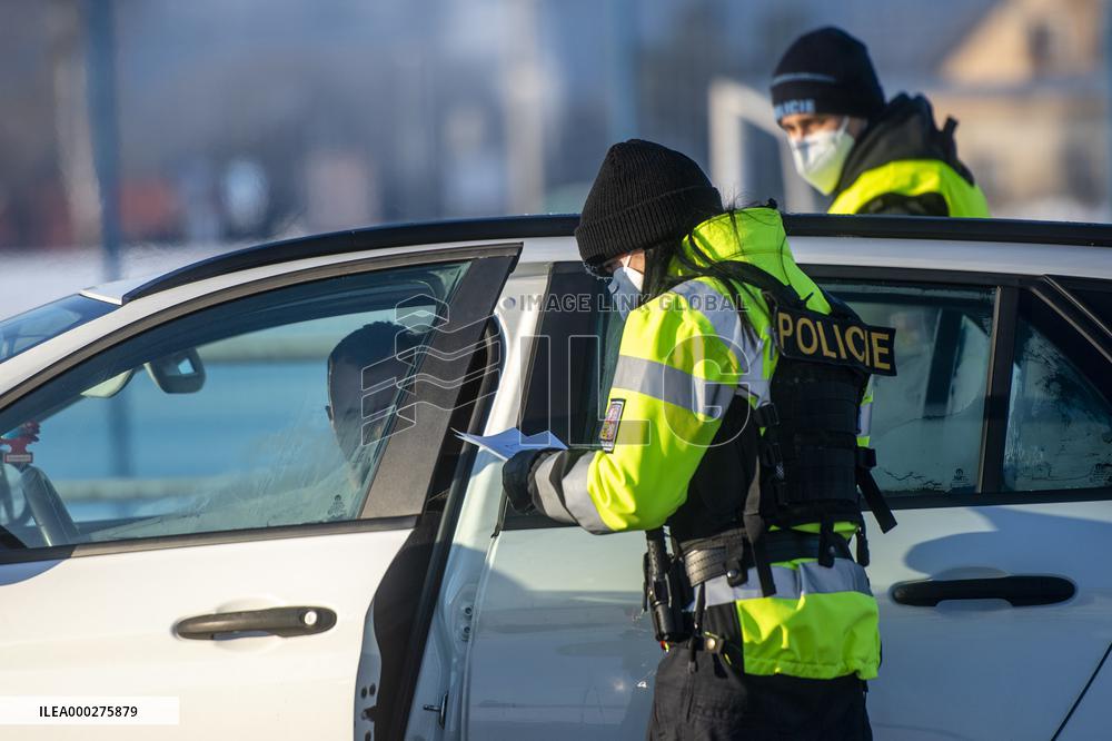 Police control, policeman, restricted movement, state of emergency, Czech Republic, Trutnov