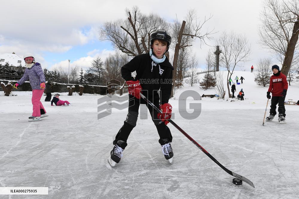 Prague, winter, snow, weather, people