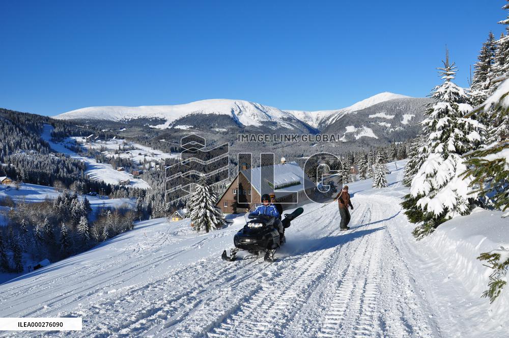 View of Snezka above the town of Pec pod Snezkou, Krkonose, mountains, transport