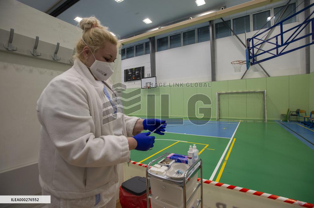 large-capacity vaccination center against COVID-19, coronavirus