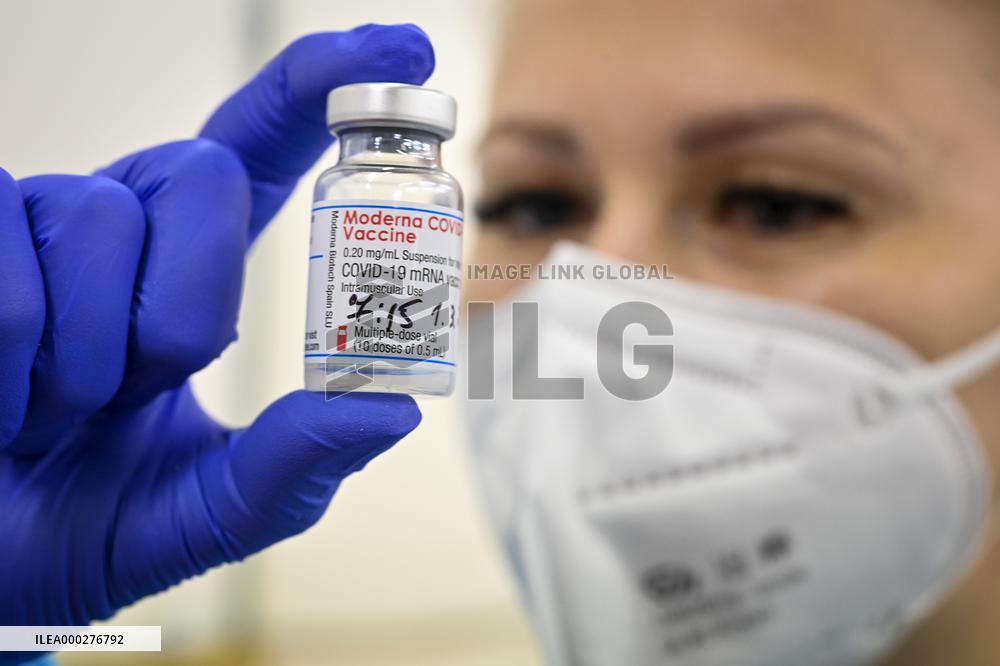 vaccination center in Prague, Moderna vaccine, covid-19, coronavirus