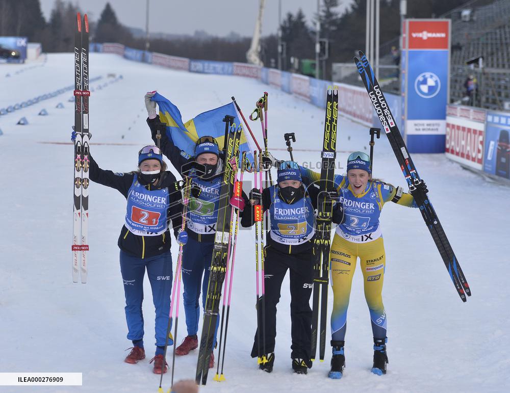 MONA BRORSSON, HANNA OBERG, LINNA PERSSON, ELVIRA OBERG