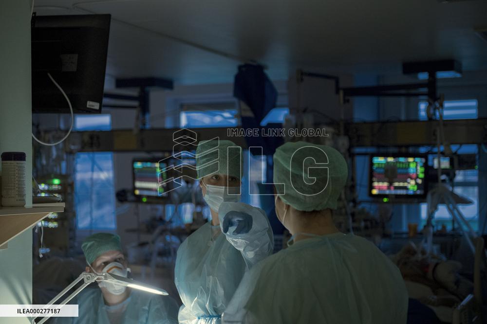 Anaesthesiology and Resuscitation, Regional Hospital Liberec, coronavirus, COVID-19