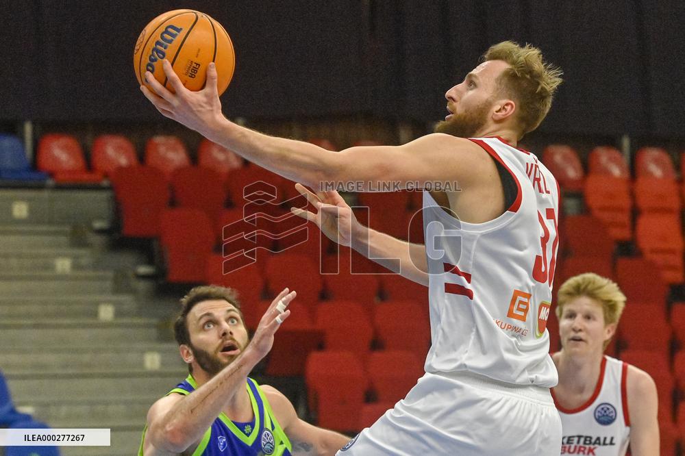 Stefano Gentile, Martin Kriz