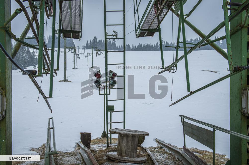 Severak, empty ski resort, Jizera Mountains