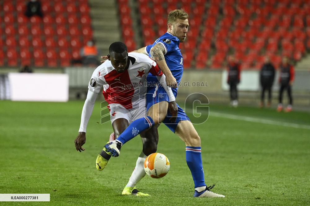 Abdallah Sima, Scott Arfield