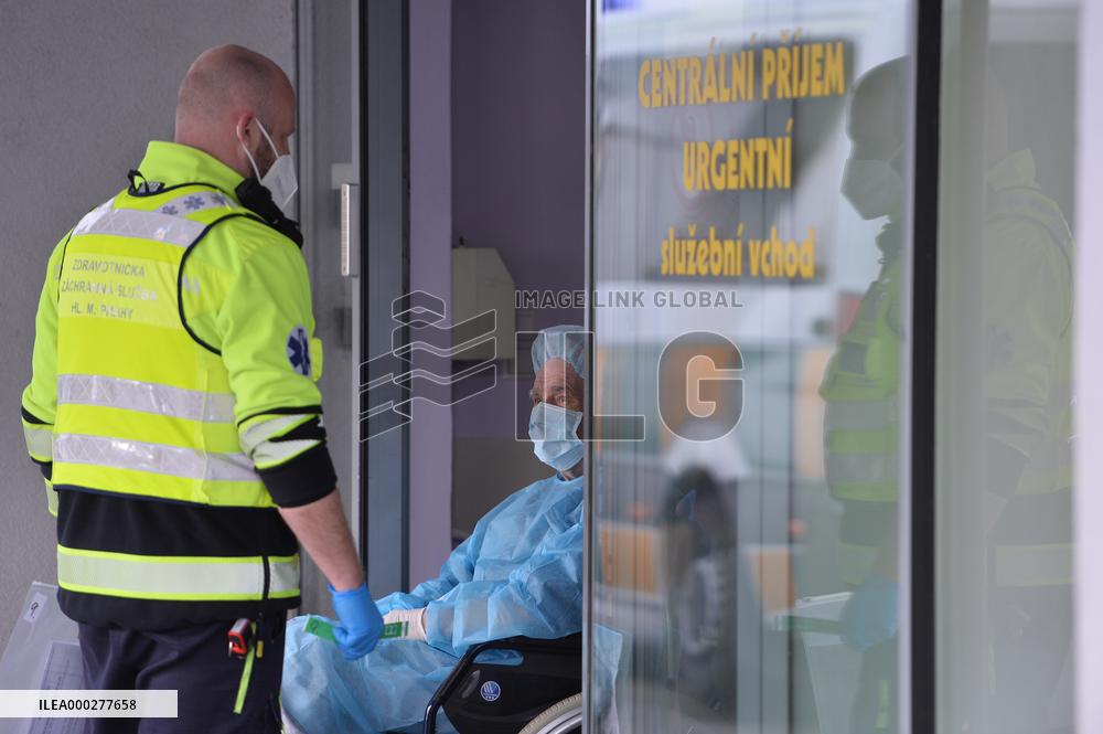 transport of a patients with COVID-19 disease, patient