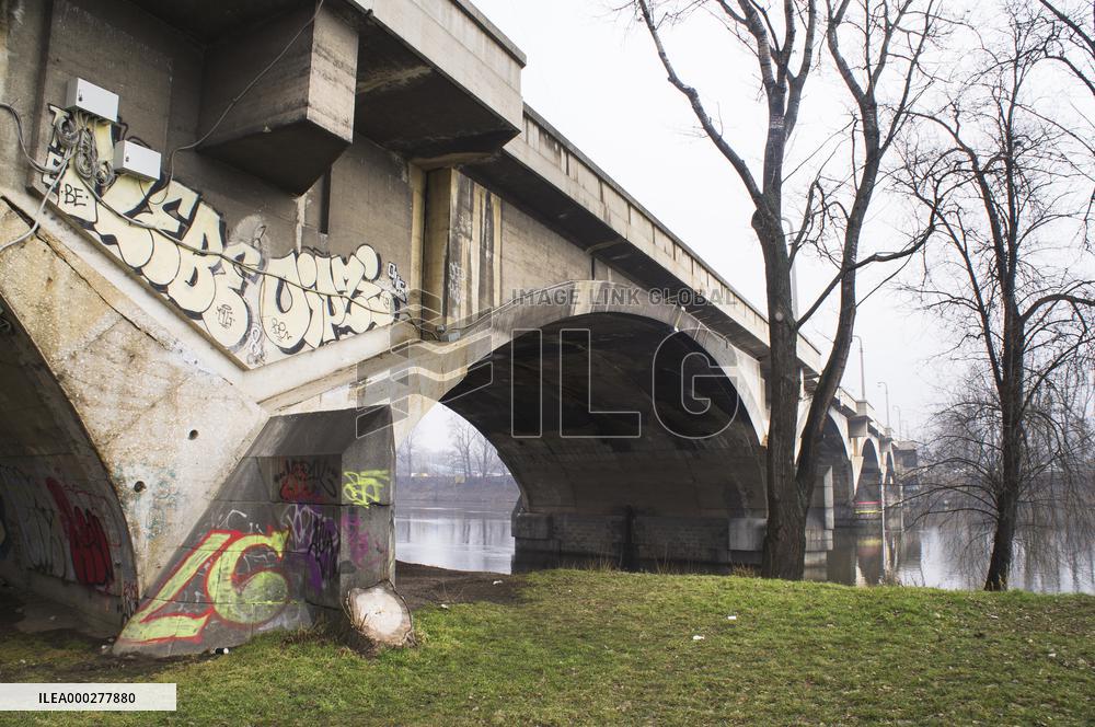 Liben bridge, cubism