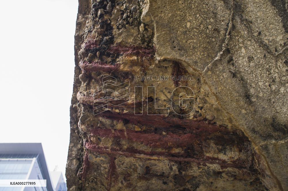 Liben bridge, cubism