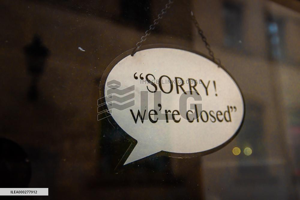 Sign, closed, restriction.
