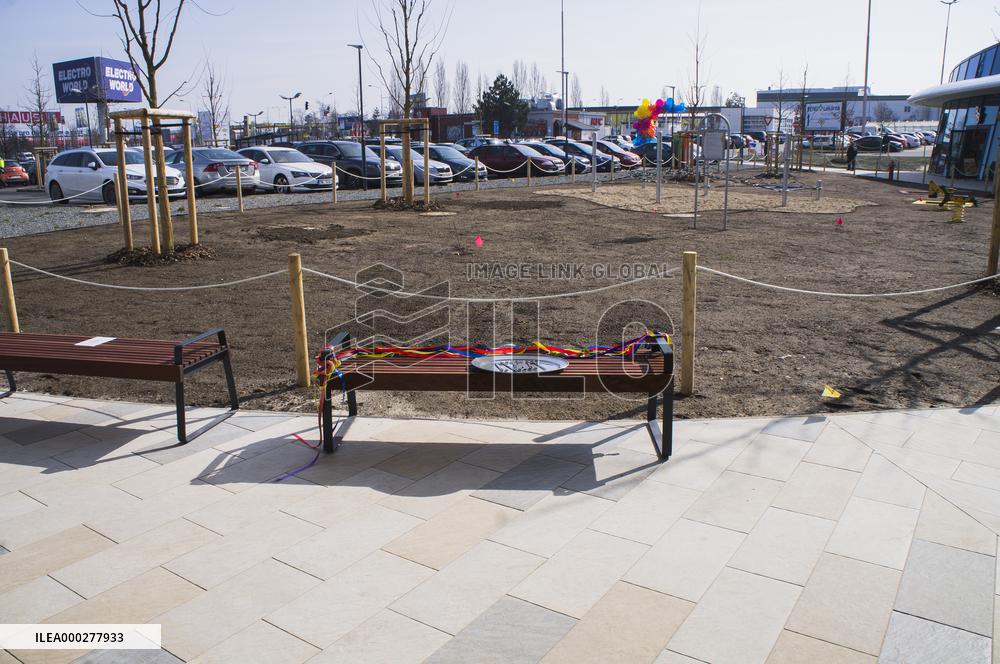 SPEKTRUM business center, shopping zone Pruhonice - Cestlice