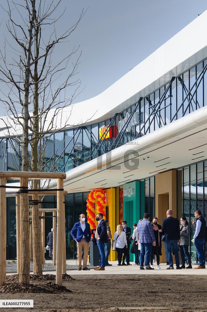 Spektrum, trade center, Cestlice, trade, sales, CPI, opening, TC