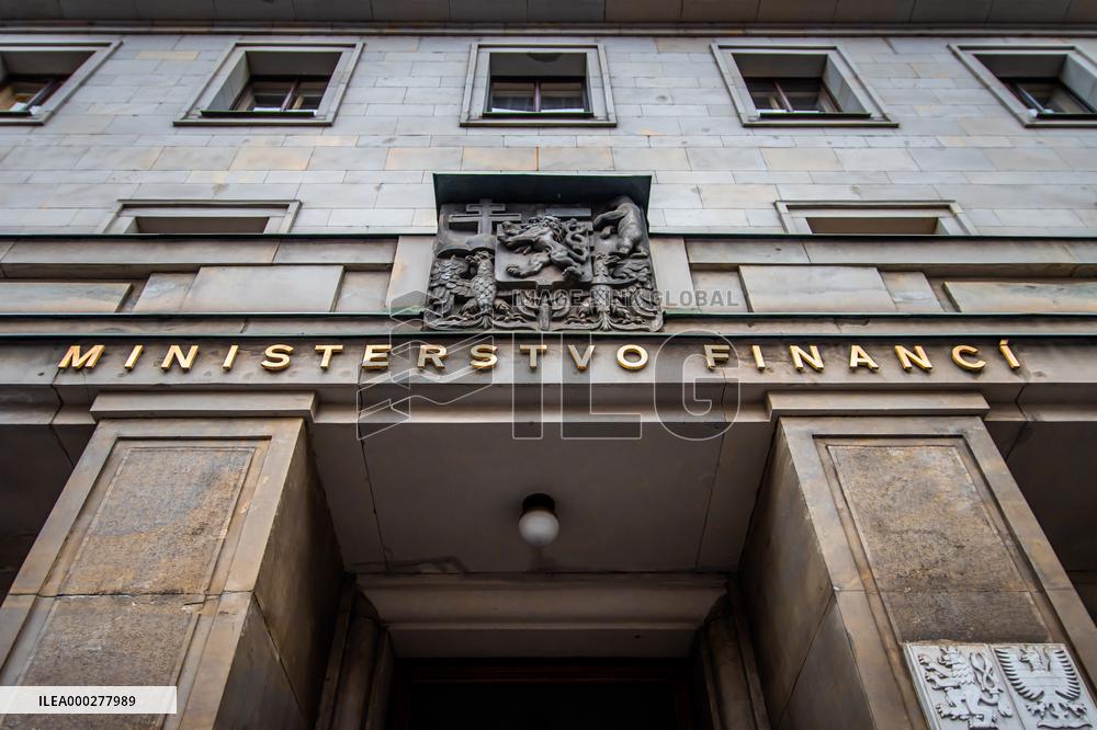 Entrance Ministry of Health, sign.