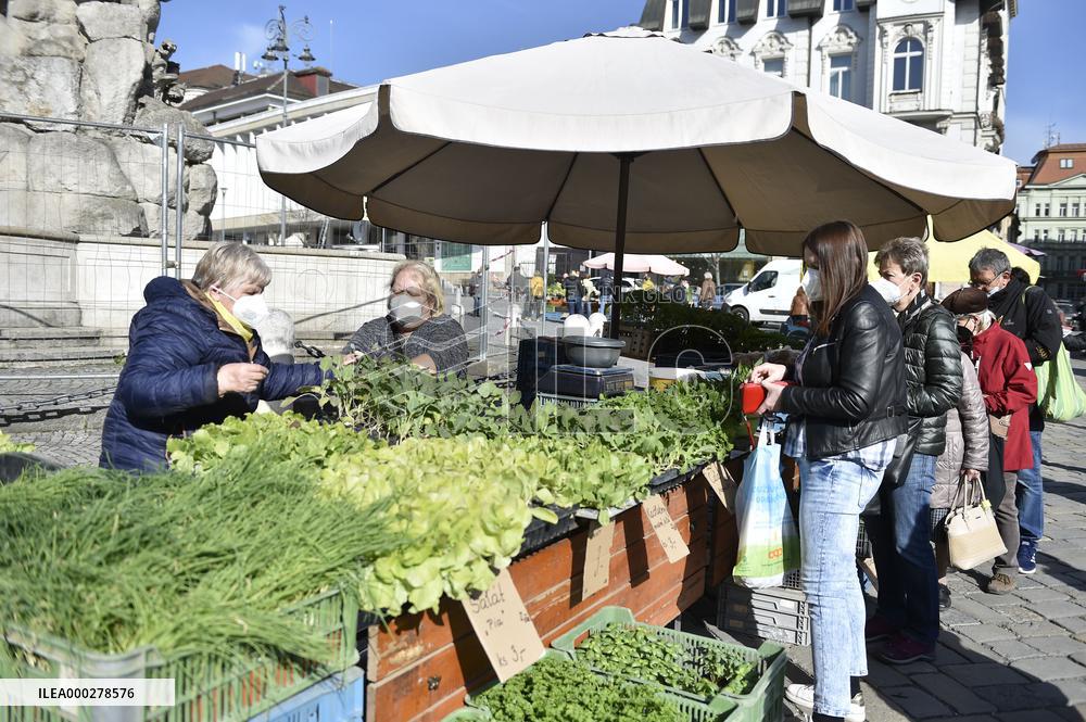 Zelny Trh Market, Brno, fruit, vegetables
