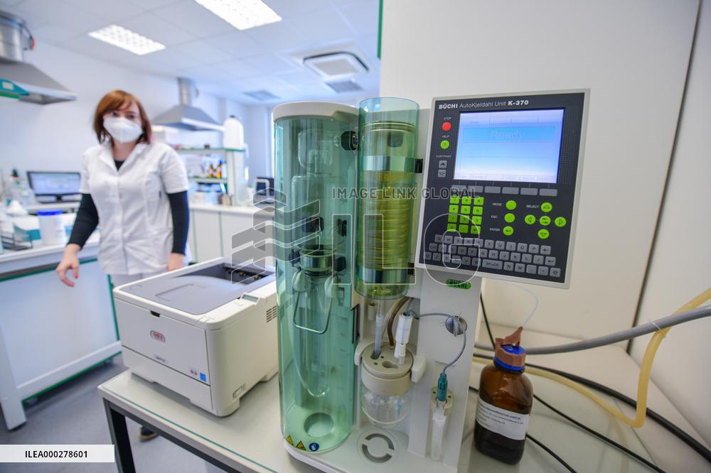 State Institute for Drug Control, building, headquarters laboratories