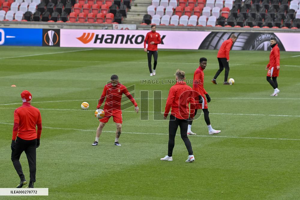 Slavia Praha, Prague