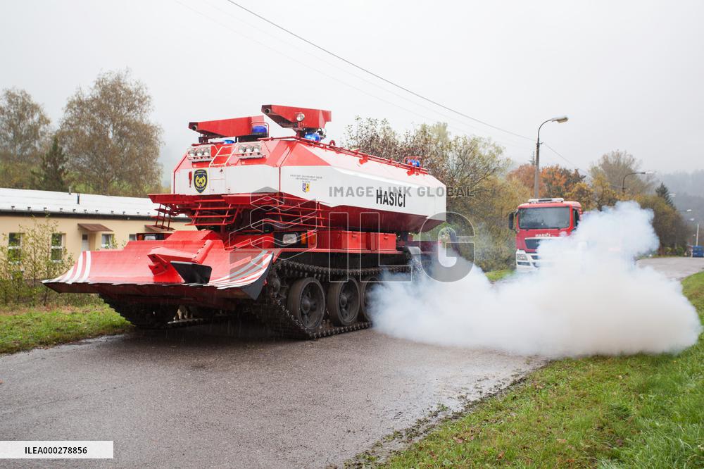 explosion of the ammunition store in Vrbetice, firefighters, fire fighting tank