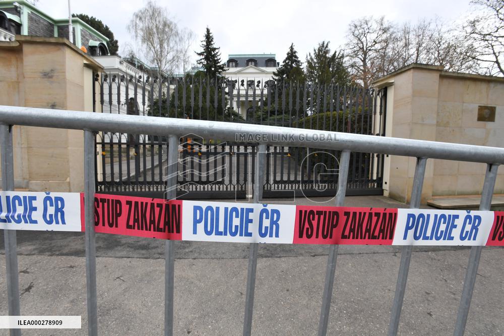 Embassy of the Russian Federation in Prague, police
