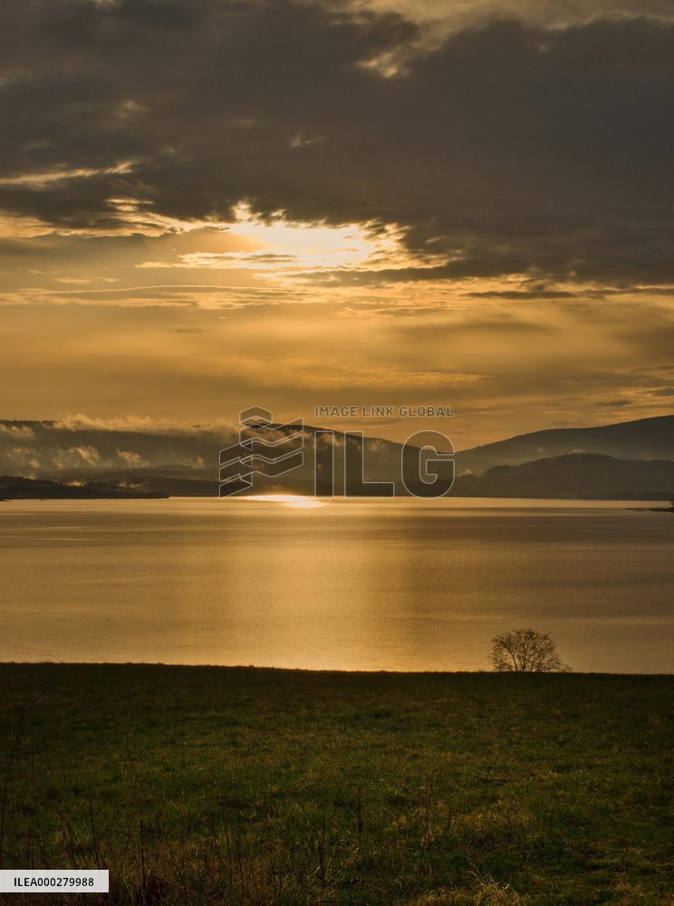 Lipno, Sunset, water level, dam,