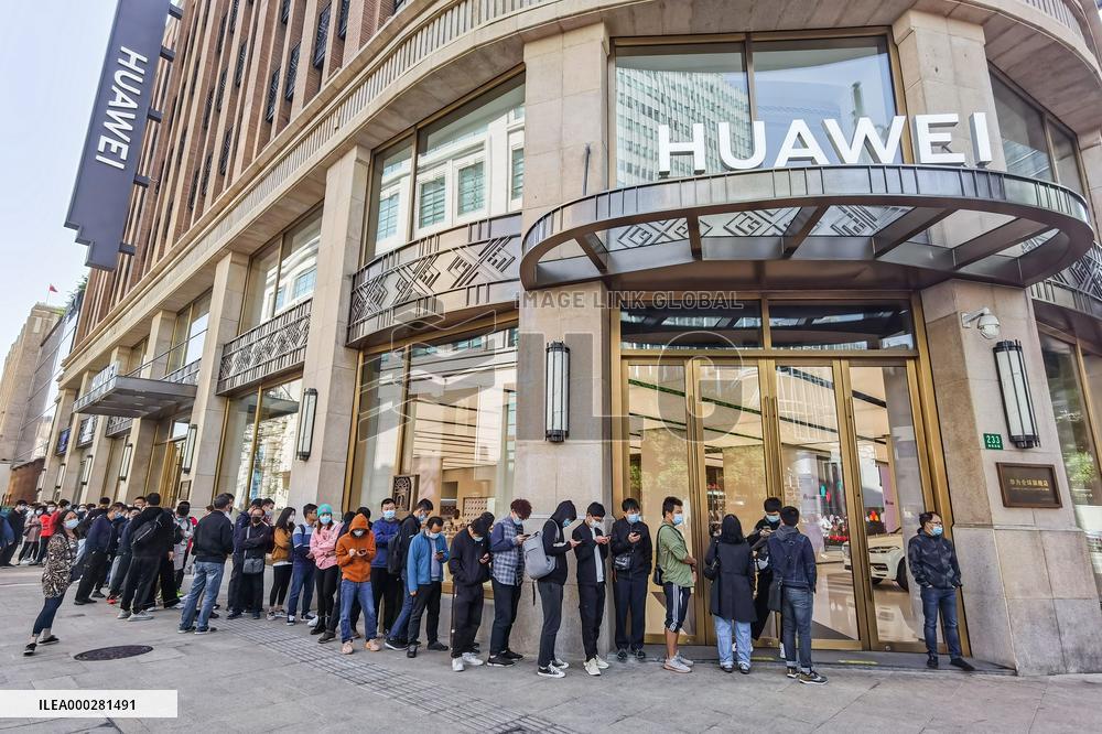 Apple Huawei Phone On Sale