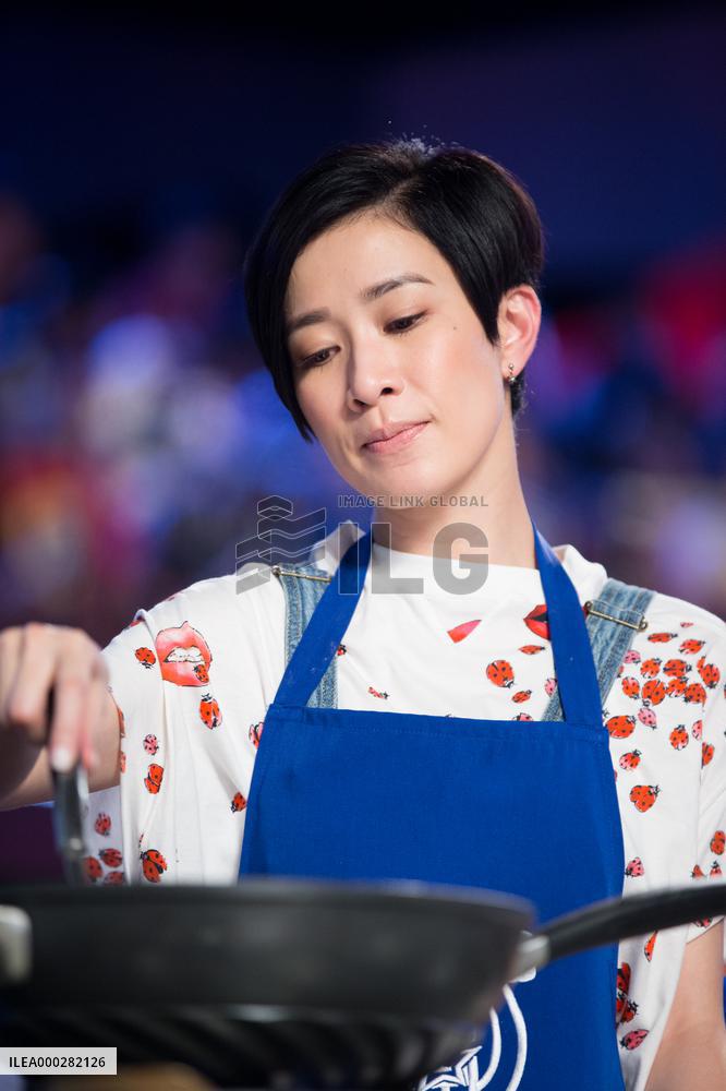 Femail Star Charmaine Sheh