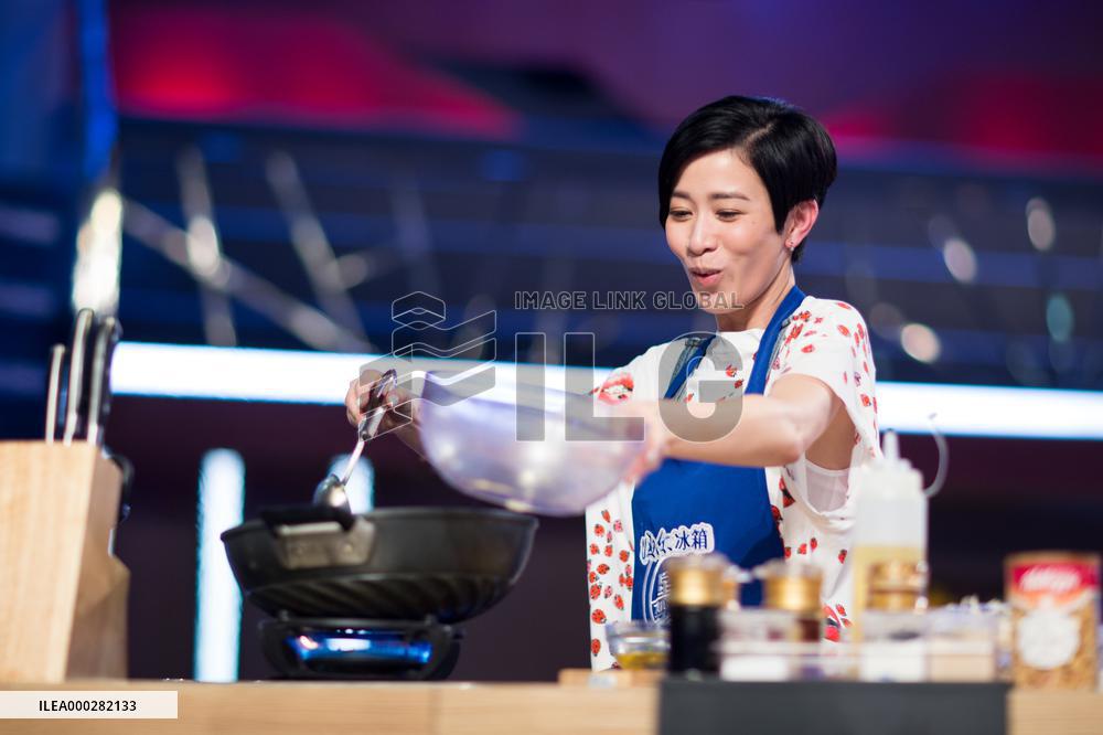Femail Star Charmaine Sheh