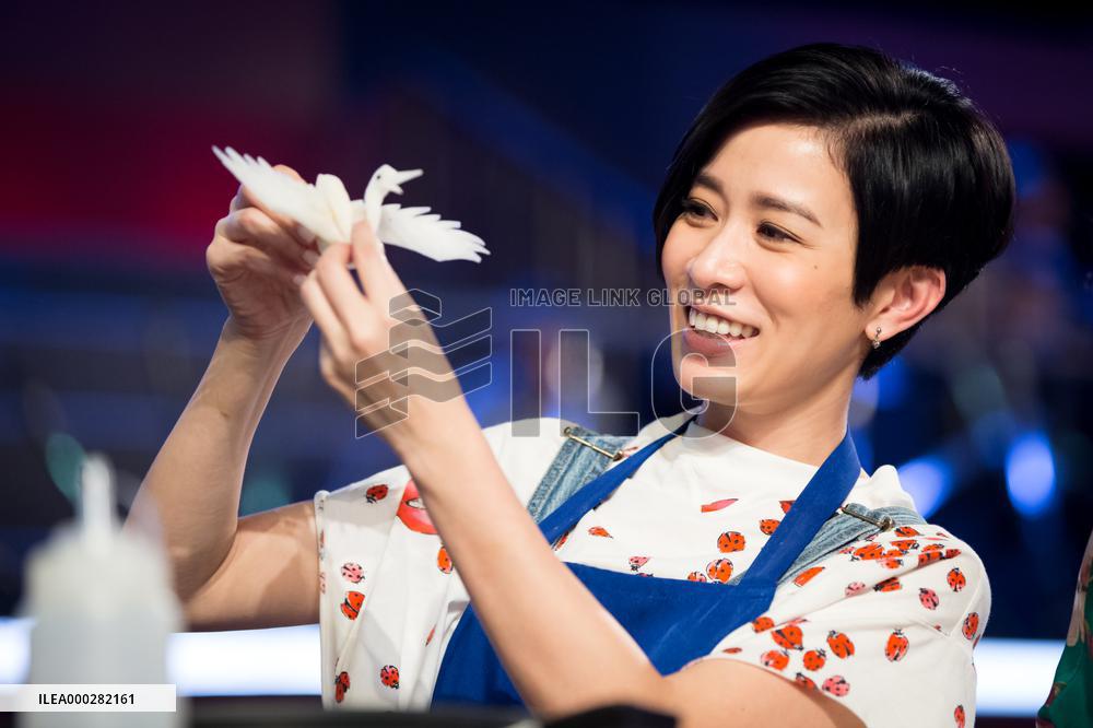 Femail Star Charmaine Sheh