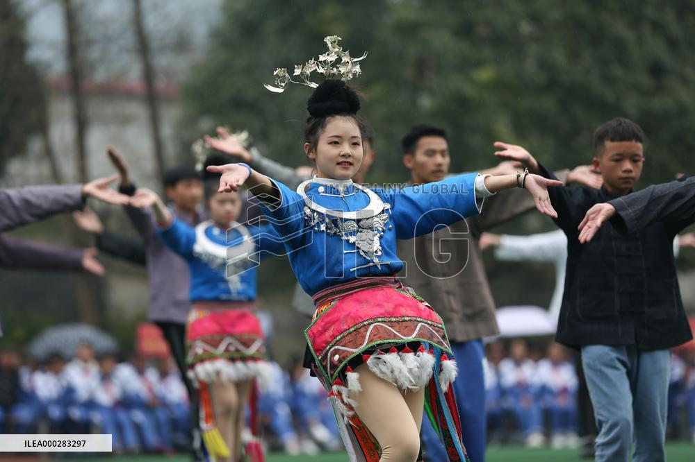 China Strengthens School Sports