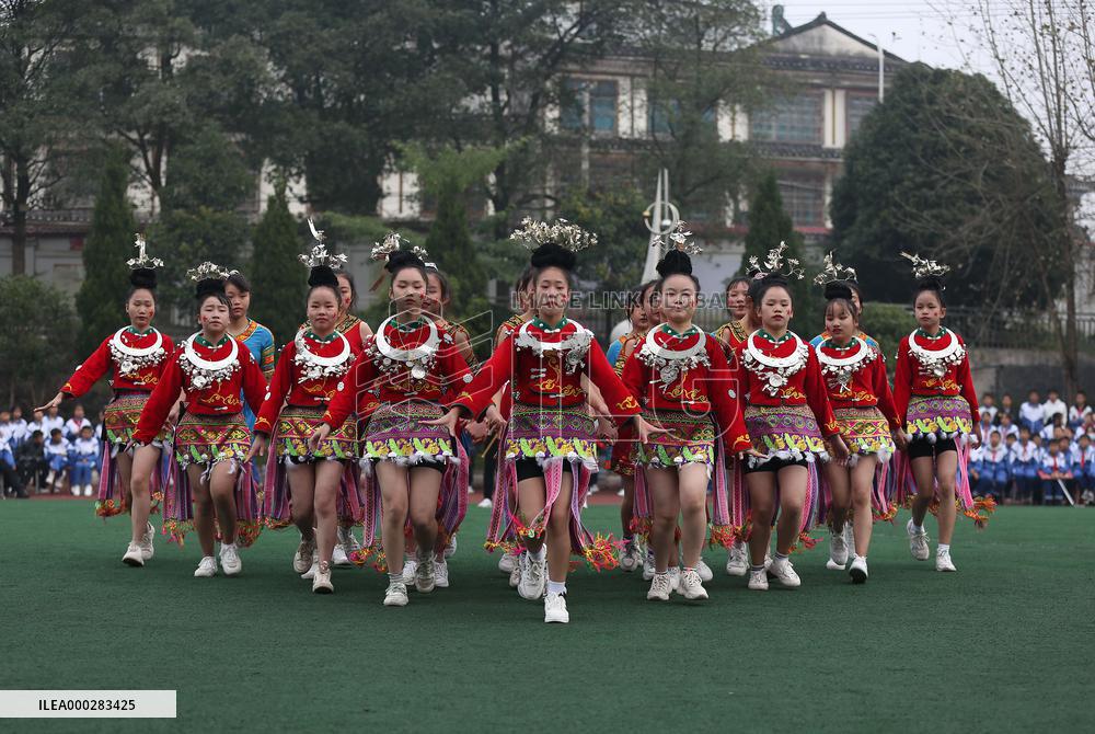 China Strengthens School Sports