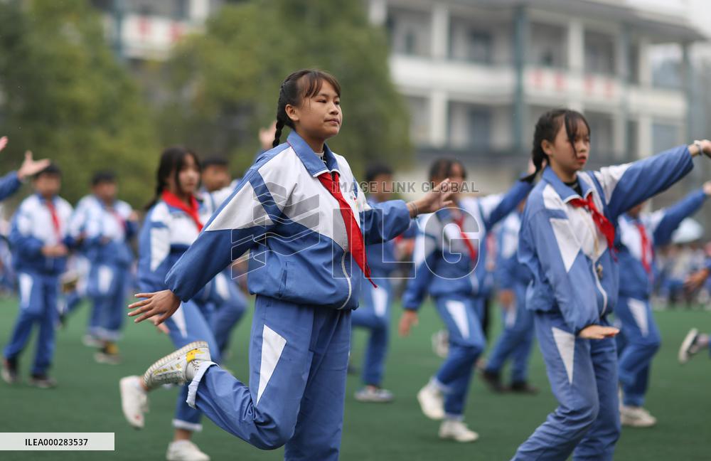 China Strengthens School Sports