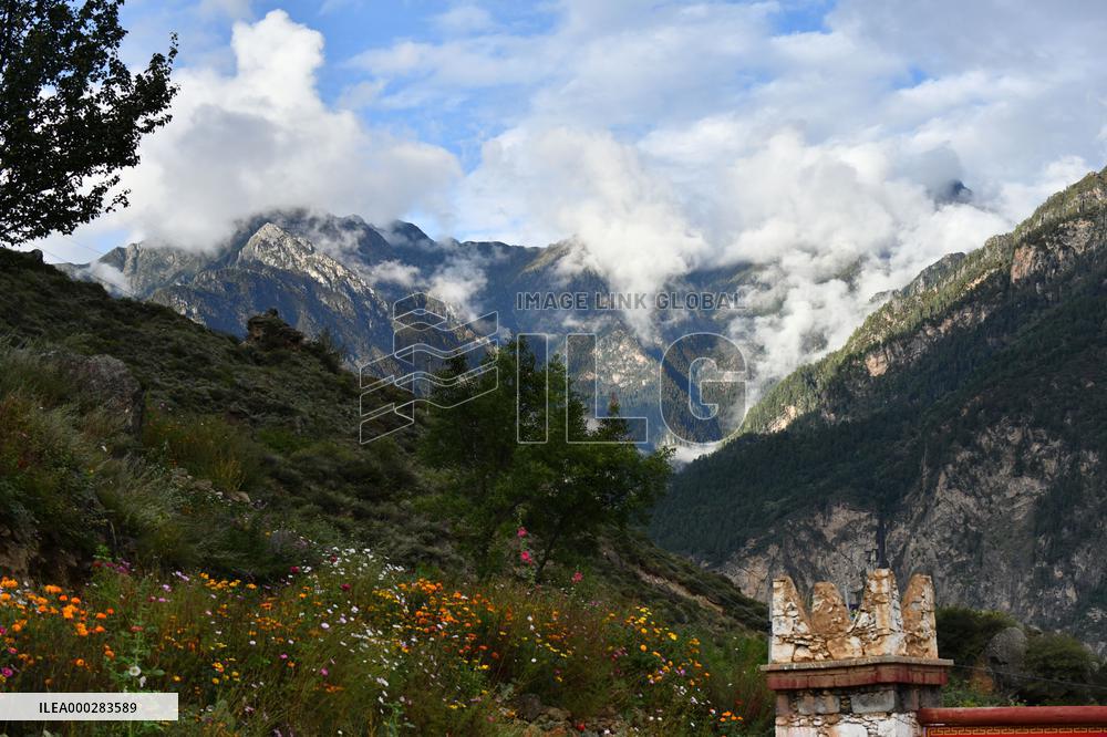 China Most Beautiful Jiaju Tibetan Village Villages