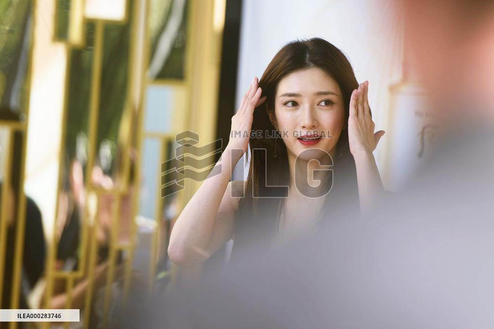 Actress Jiang Shuying