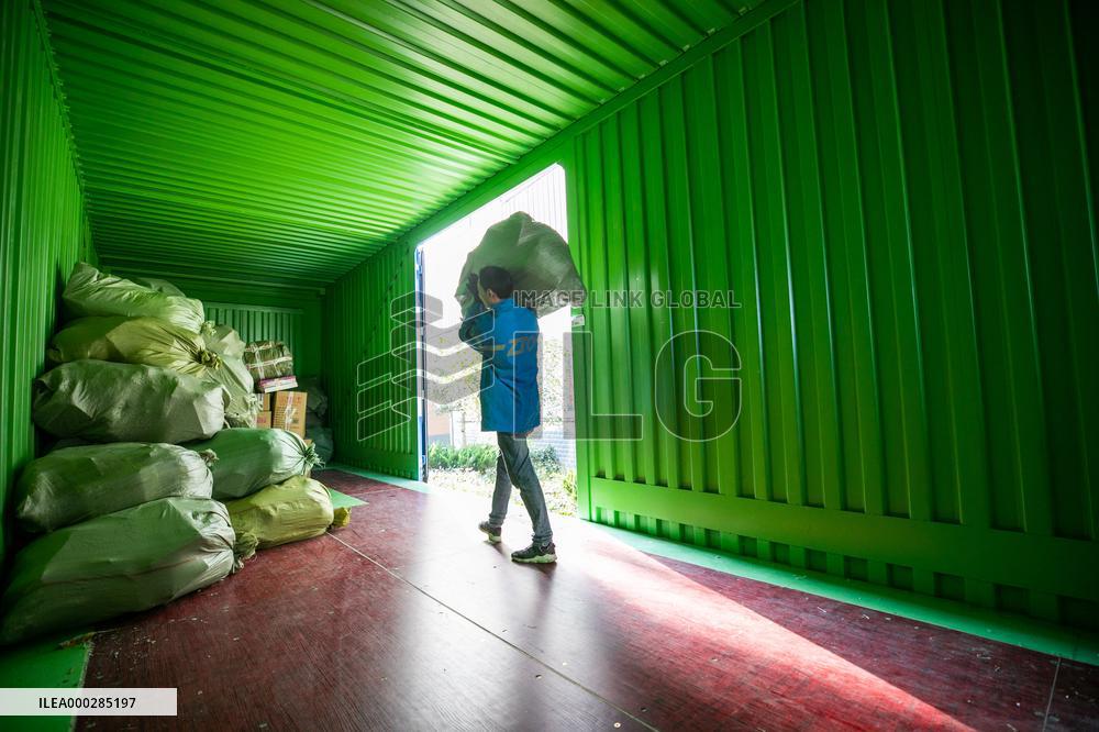 Double 11 E-commerce Warehouse Logistics