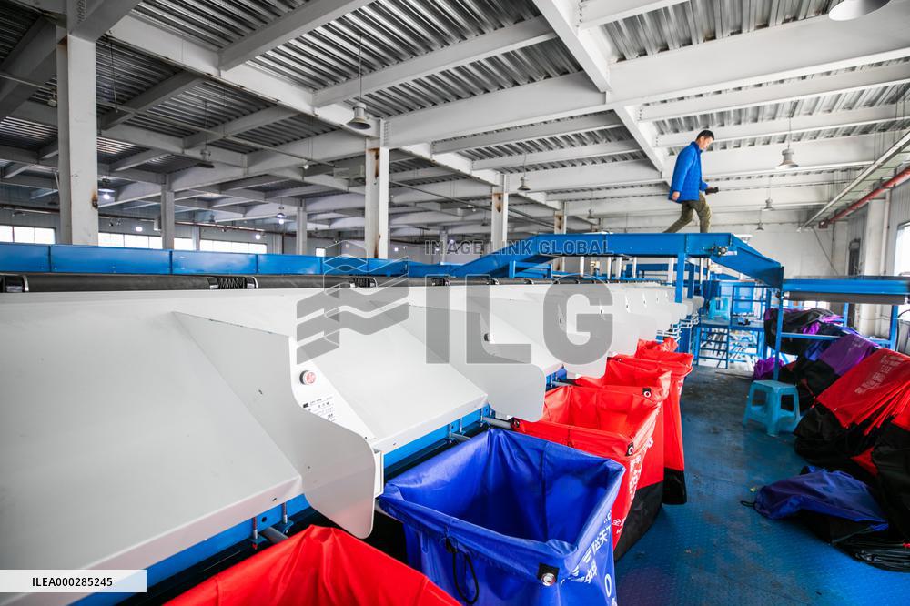 Double 11 E-commerce Warehouse Logistics