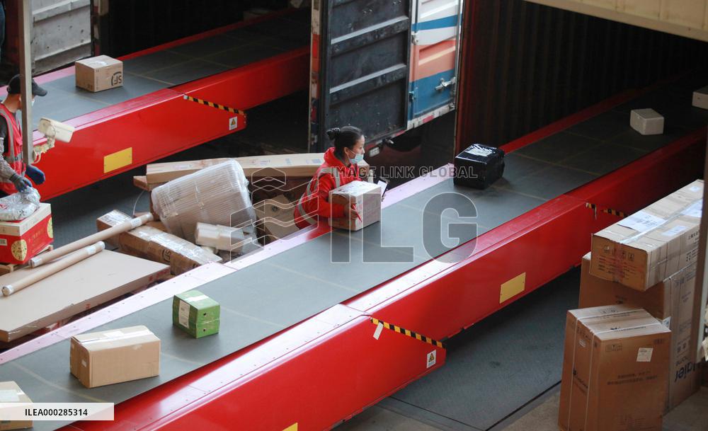 China's Double 11 E-commerce Festival Logistics Peak
