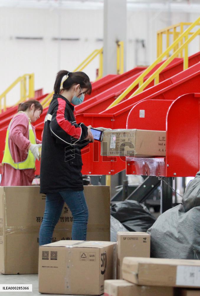 China's Double 11 E-commerce Festival Logistics Peak