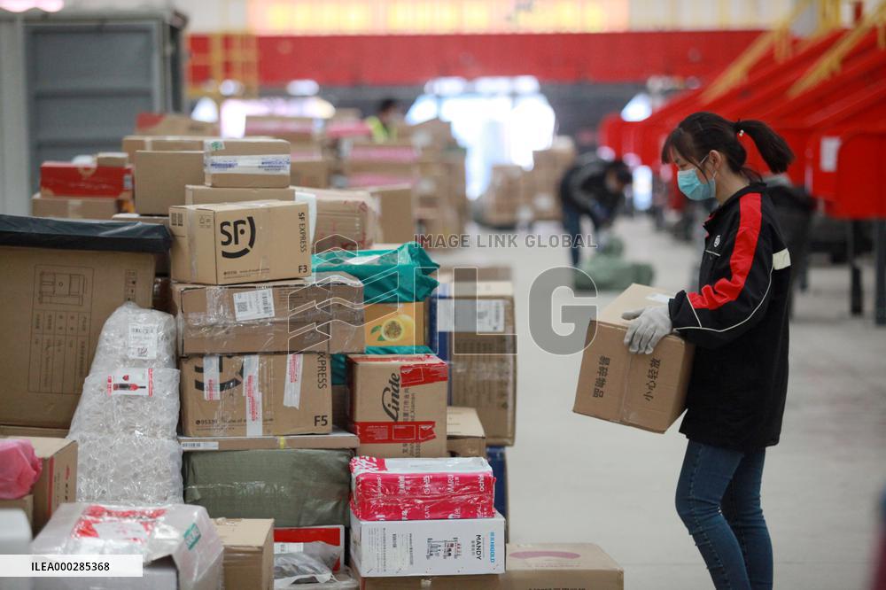 China's Double 11 E-commerce Festival Logistics Peak