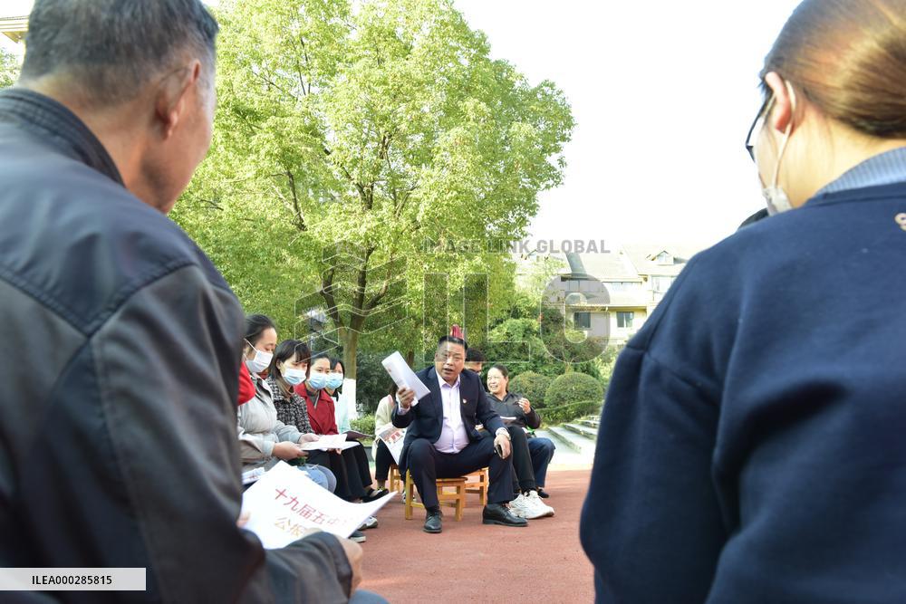The Community Carries Out The Spirit of The Fifth Plenary Sessio