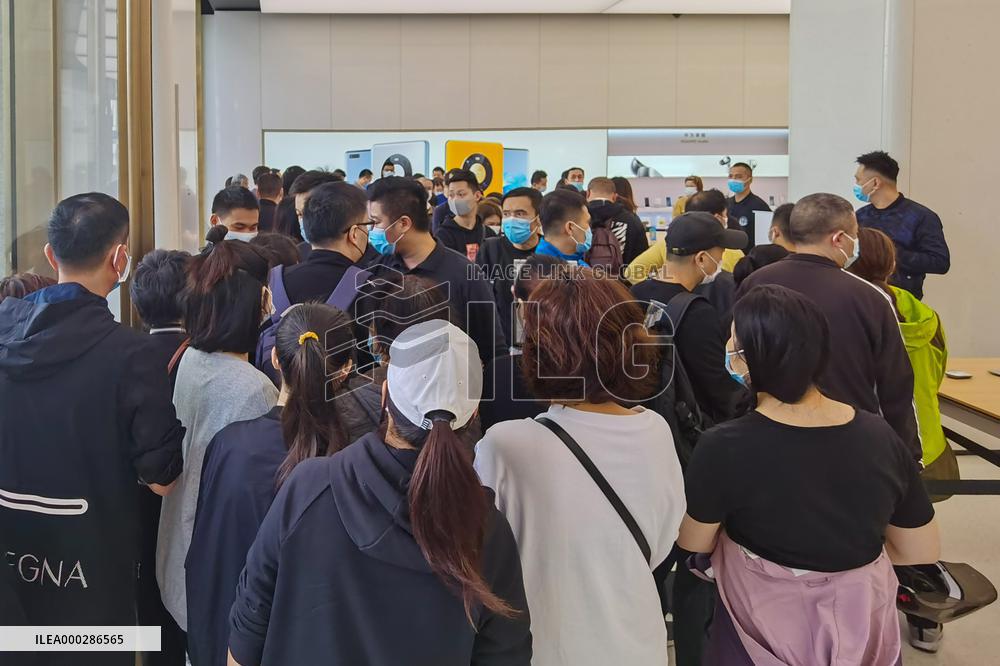 Huawei MATe40 Porsche Version