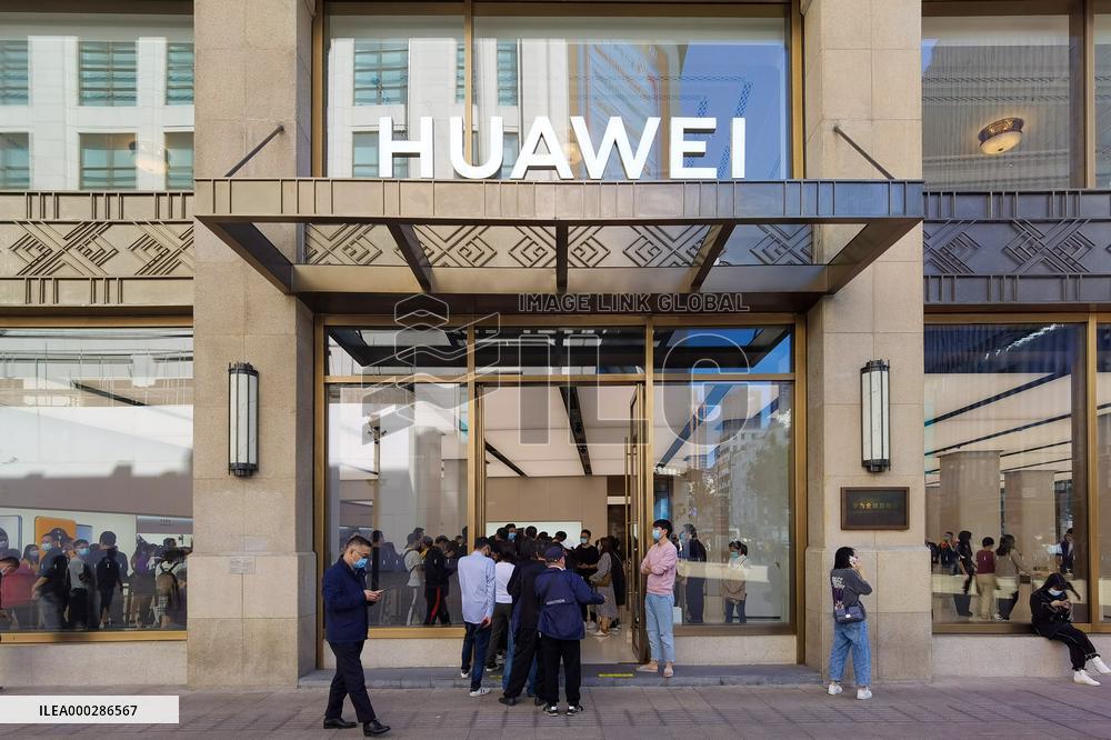 Huawei MATe40 Porsche Version