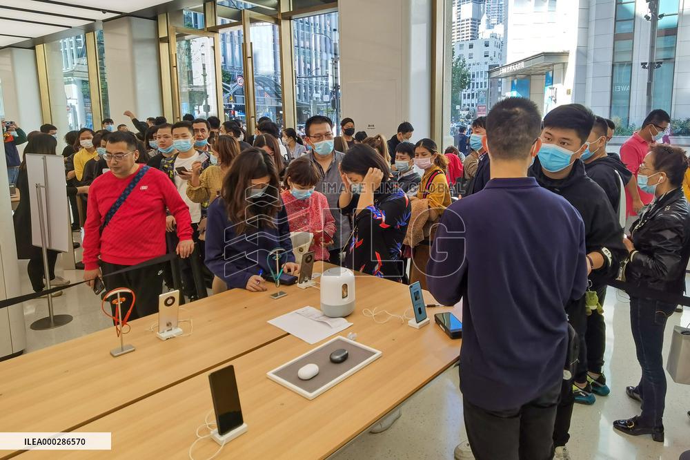 Huawei MATe40 Porsche Version