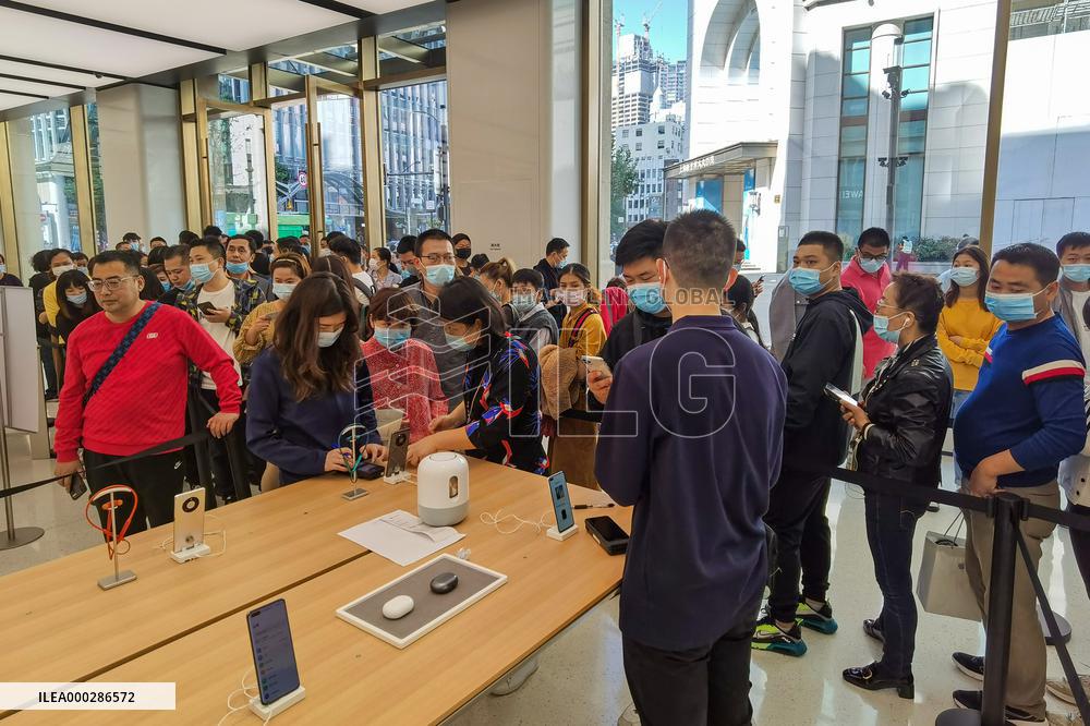 Huawei MATe40 Porsche Version